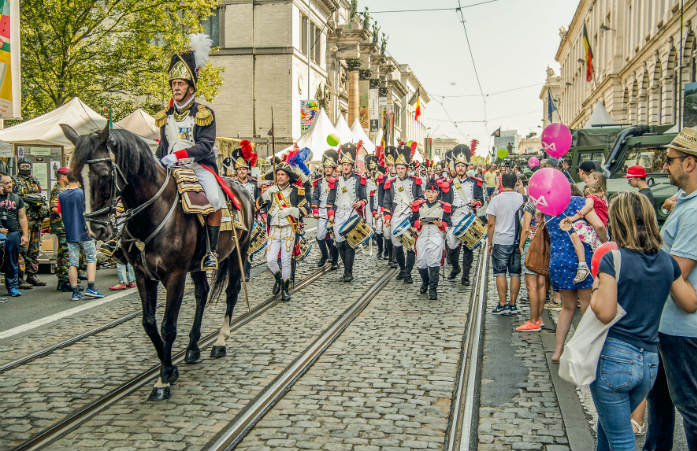 venez vous aussi assister aux nombreux défilés organisés durant la fête nationale belge